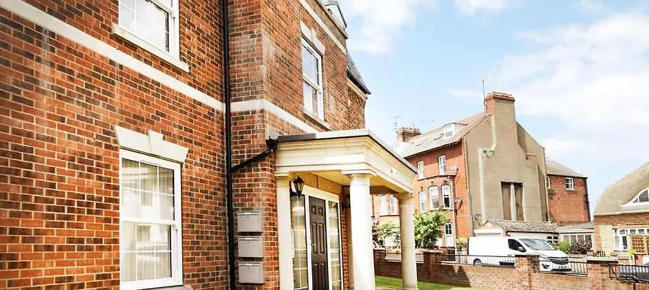 Seaside View Apartment - Sunny Bright Two Bedroom Apartment - Lift Inside Filey